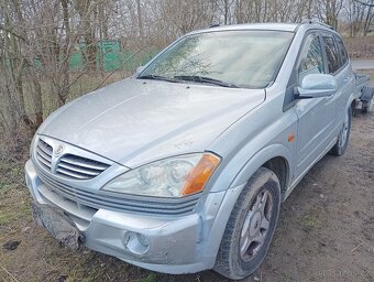 SSANGYONG KYRON - 4