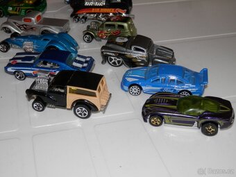 12 kusů modelů autíček Hot wheels, Hotwheels - 4