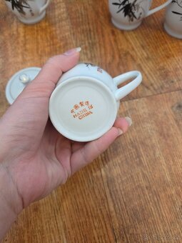 4 ks hrnečků s pokličkou China - 4