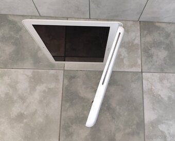 MACBOOK UNIBODY A1342 Z ROKU 2009 NA NÁHRADNÍ DÍLY - 4