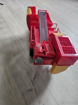 Bruder kombajn na brambory - 4