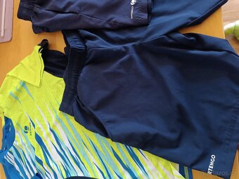 Dětské sportovní oblečení a boty Decathlon - 4
