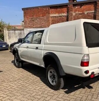 Mitsubishi L200 - 4