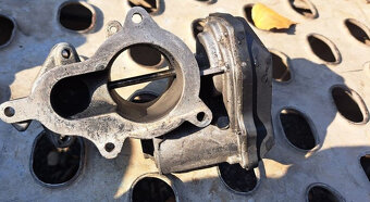 Sani virive klapky 2.0 tdi 103 kw BRE egr - 4
