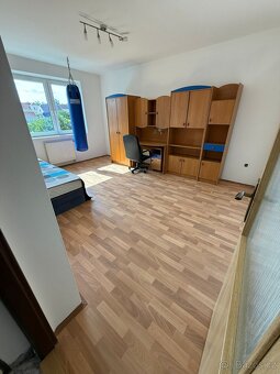 Dlouhodobý pronájem bytu 3+1 (80,2 m² + lodžie) – Rouchovany - 4
