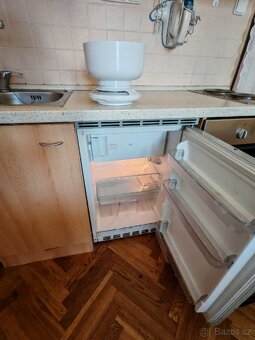 Kuchyňská linka vč. spotřebičů. - 4