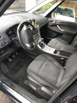 Prodám Ford Galaxy GHIA 7Mist - 103KW - 4