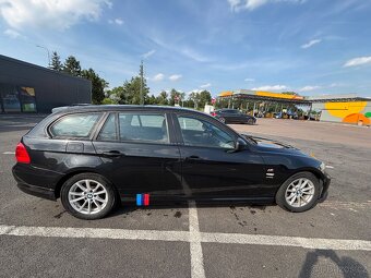 BMW - 4