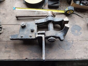 Nový nepoužitý kovářský svěrák - 4