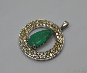 Zlatý přívěsek s brilianty a smaragdem - 4