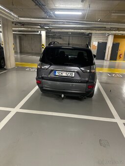 Mitsubishi Outlender - 4