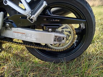 Suzuki Bandit 1200S - 4