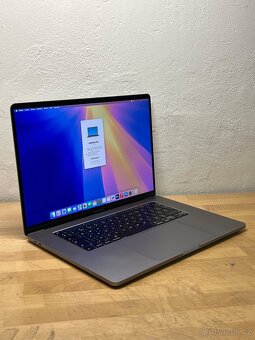 MacBook Pro 16” 2019 CTO/16GB RAM/i7/512GB SSD/ Záruka - 4