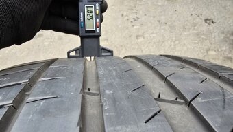 Letní pneu 255/40/19 Michelin - 4