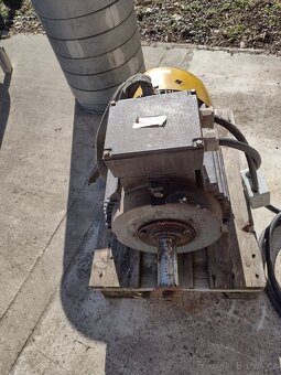 elektromotor 11kw 1450 ot - 4