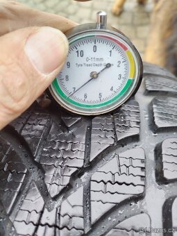 215/55/18 zimni pneu DUNLOP a PIRELLI 215 55 18 - 4