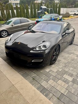 Porsche Panamera Turbo 4s - 4