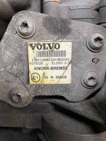Vysoušeč vzduchu Volvo FH 460 - 4