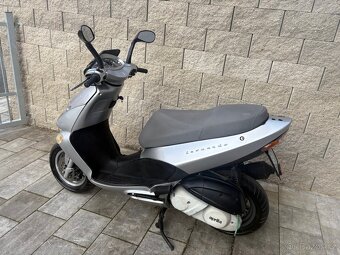 Aprilia leonardo 250 - 4