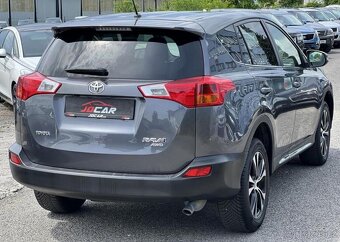 Toyota Rav4 2.0D D4D 4x4 KAMERA TEMPOMAT manuál 91 kw - 4