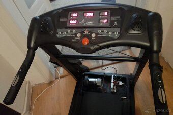 Motorový běžecký pás Master F-12 - 4