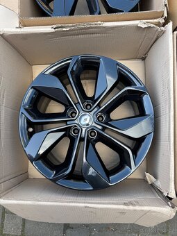ORIGINÁL Alu RENAULT Erbé R18, 5x114.3 - TOP STAV - 4