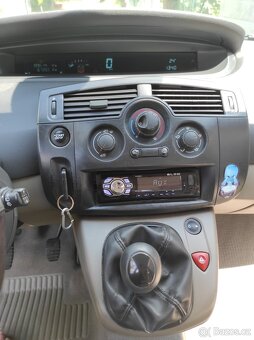 Renault Megane Scenic - 4