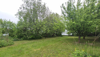 Nabídka chalupy se dvorkem, terasou a zahradou v Lezníku - 4