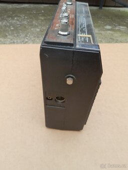 Rádio Universum - 4