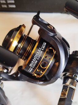 NOVÝ FEEDEROVÝ RYBÁŘSKÝ NAVIJÁK BK3000 - 4