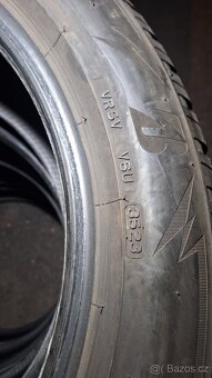 Zimní pneu Bridgestone Blizzak LM005 235/50 R18 - 4