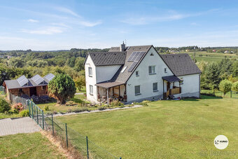 Rodinný dům / usedlost o dvou bytových jednotkách s pozemkem - 4