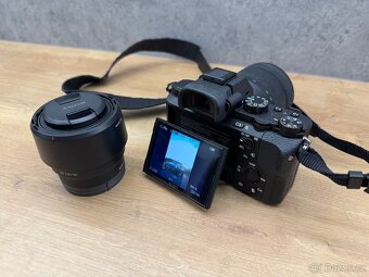 Sony A7 II + 2 objektivy (28–70 + 50/1.8) | TOP stav - 4