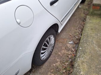 Prodám ŠKODA FABIA COMBI - 4