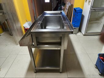 prodám nerezový stúl - 4