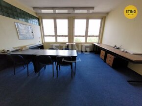 Pronájem dvou kanceláři 30 m2 se skladem na ul. Horn, 128887 - 4
