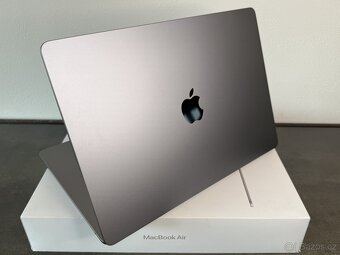 MacBook Air 15' '2023 / M2 / 8GB / 256GB SSD / Space Gray - 4