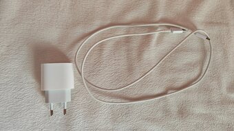 Prodám nabíječku na Iphone 20w - 4