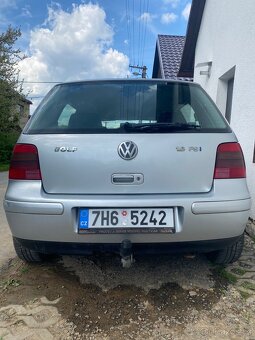 VW Golf 1.6 FSI benzín - 4