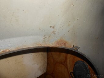 prodam predni blatniky vw passat b6 , 3C , kod barvy LB6S - 4