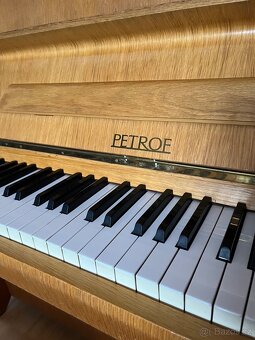 Pianino Petrof - 4