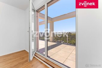 Exkluzivní byt 3+kk s terasou 30 m² a západním výhledem - 4