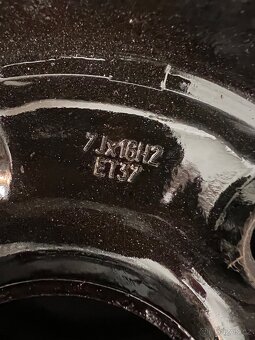 Disky 7Jx16 ET37 205/55/R16 - 4