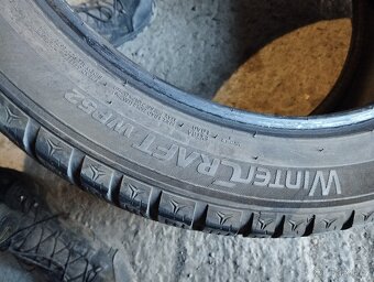 235/45/18 98v Kumho - zimní pneu 2ks - 4