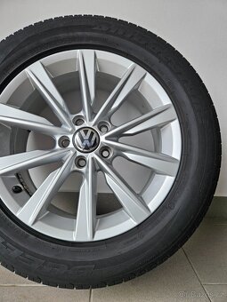 Orig. VW Philadelphia 5x112 Letní 235/55/17 - Top - 4