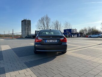 BMW e90 330i - 4