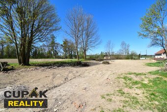 Prodej stavebního pozemku 860 m² Sebranice - 4