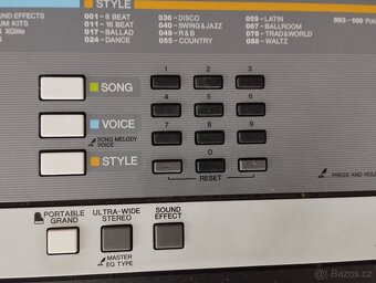 Klávesy Yamaha YPT 240 - 4