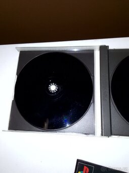 RESIDENT EVIL 2 PLAYSTATION 1 - 4