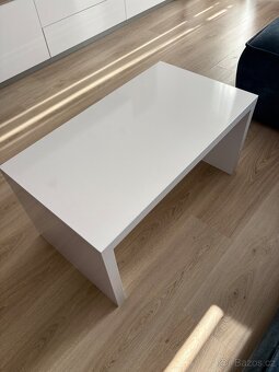 Bílý konferenční stolek - 4